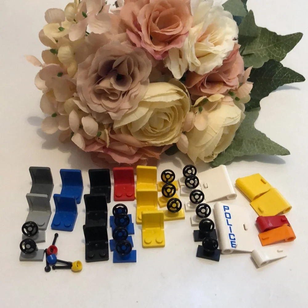LEGO CAR SEATS VINTAGE LEGOS STEERING WHEELS LEGO Car Doors 80-90s LEGO